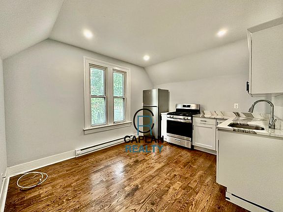 3rd image of 84 Munson St #O2