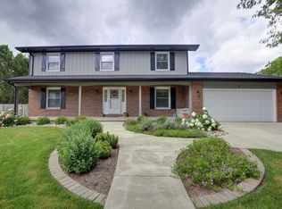 6 Hale Haven Ct, Savoy, IL 61874