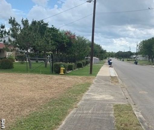 5th image of 215 Cayo Blvd