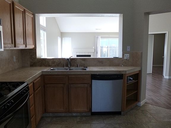 3rd image of 2435 Old Del Monte St