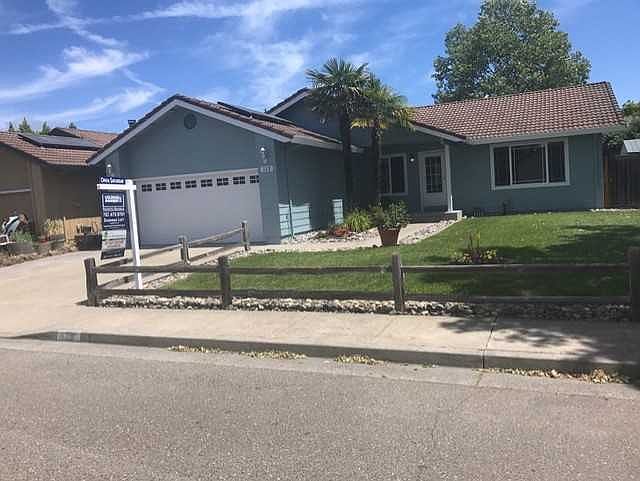 1st image of 113 Falcon Dr