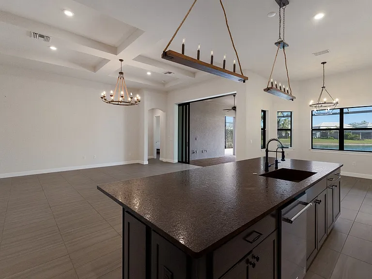 712 Sigsbee Loop — Photo 14