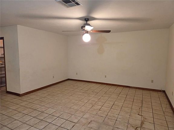 3rd image of 67 Marie Dr
