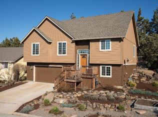 2564 NE Moonlight Dr, Bend, OR 97701