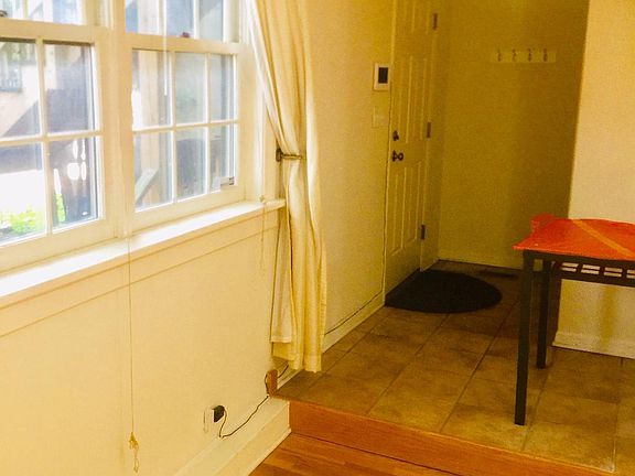 4th image of 1347 W Grand Ave Floor 1