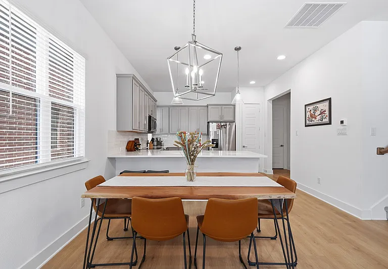 2817 Stanley Ave #1 — Photo 9