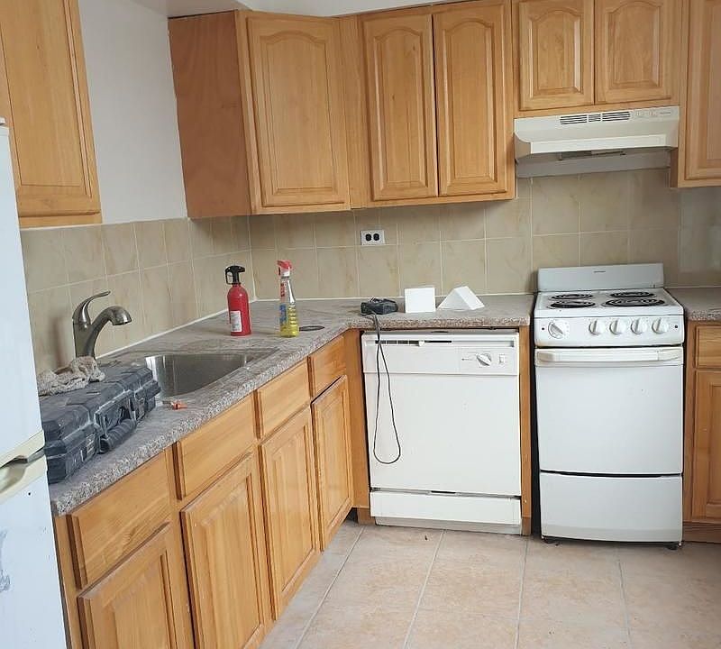 1st image of 23-34 28th Ave #2E