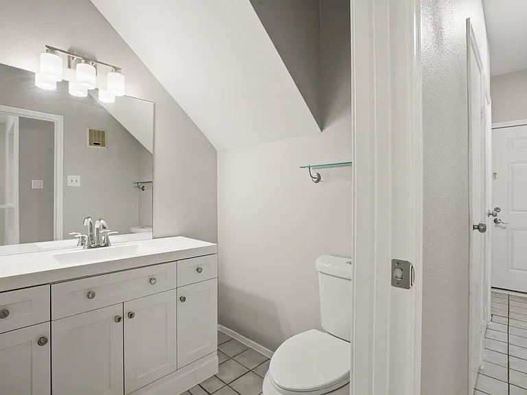 7719 Cambridge St #7719 — Photo 13