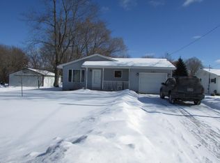 162 River Rd, Sparta, MI 49345