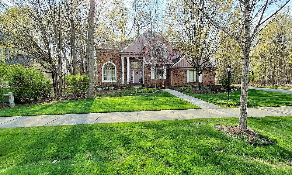 1st image of 7263 Village Square Dr
