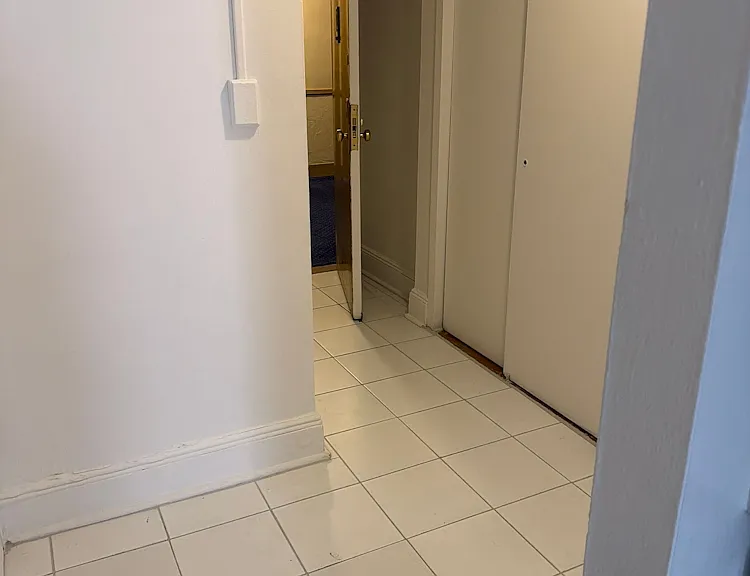 150 E 39th St #610 — Photo 6