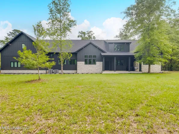 12488 Yet Rd, Saucier, MS 39574