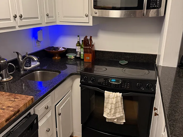 220 N Saint Asaph St #1 — Photo 16