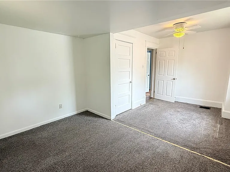 592 Lindell St — Photo 21