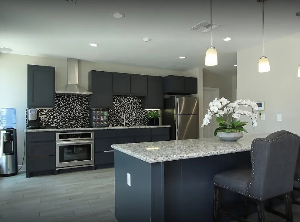 Waterford Grove Apartments