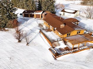 16102 NW 273rd Ave E, Foothills County, AB T1S4M5