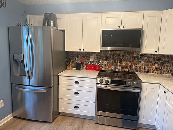 4th image of 1606 Fieldthorn Dr