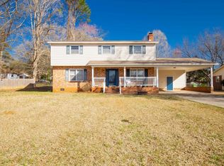102 Colonial Ave, Lancaster, SC 29720