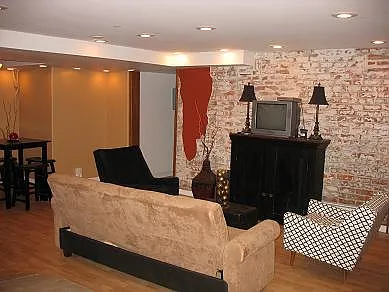 Building Photo - 1849 C St #1