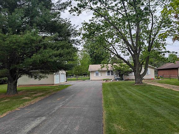3rd image of 2802 N Webster St