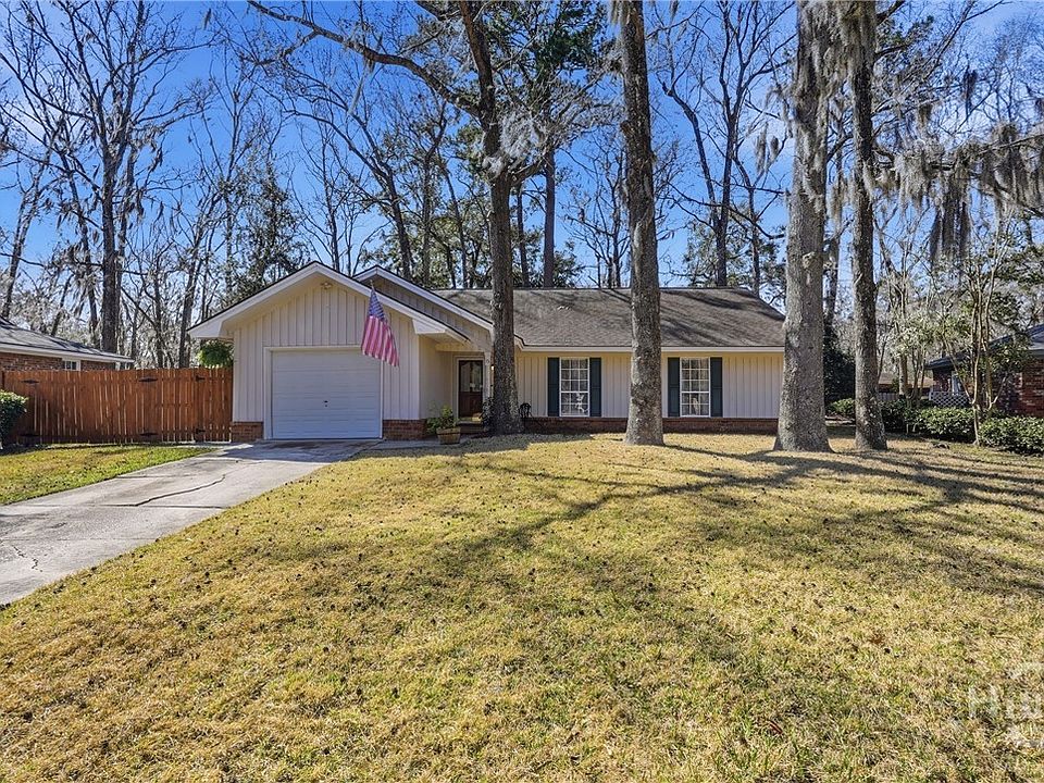 1st image of 15 Barrington Circle