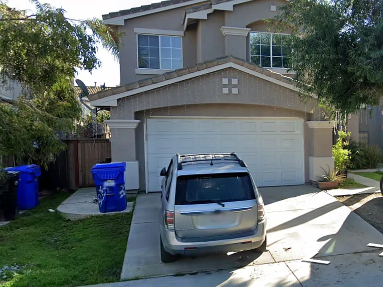 3215 Glancy Dr — Photo 6