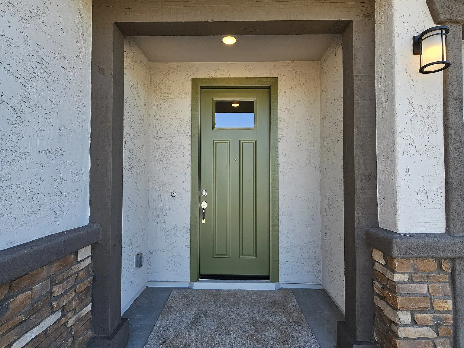 4 bed, 3.5 bath, 2878 sqft, $2,650 — Photo 4