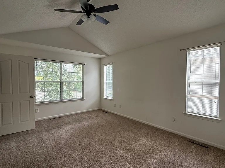 2544 Covent Garden Rd — Photo 9
