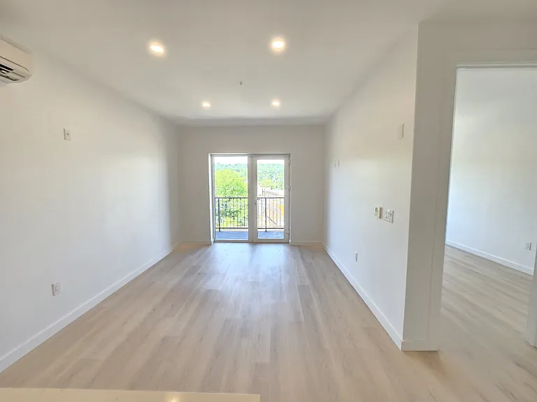 450 Scotland Rd #4J — Photo 32