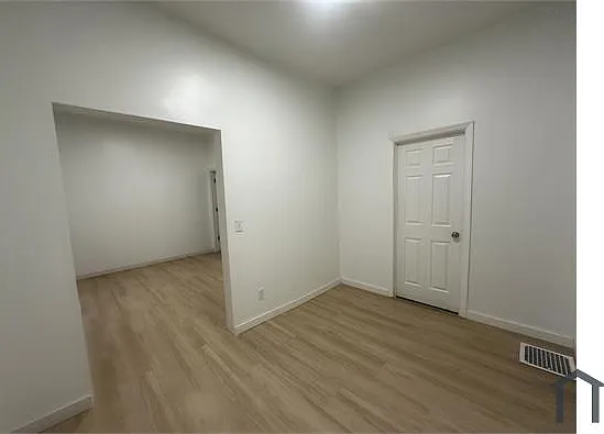 410 Maple Ave