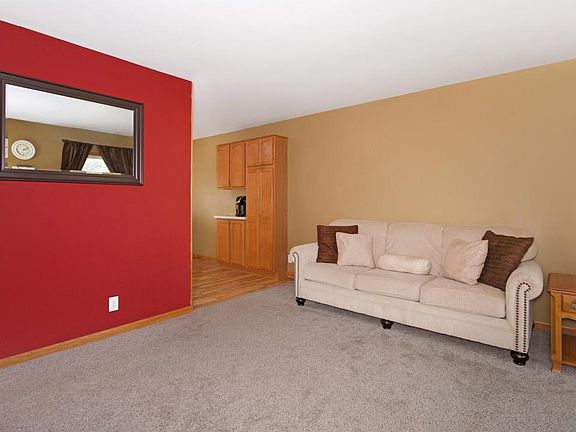 4th image of 505 11th Ave S