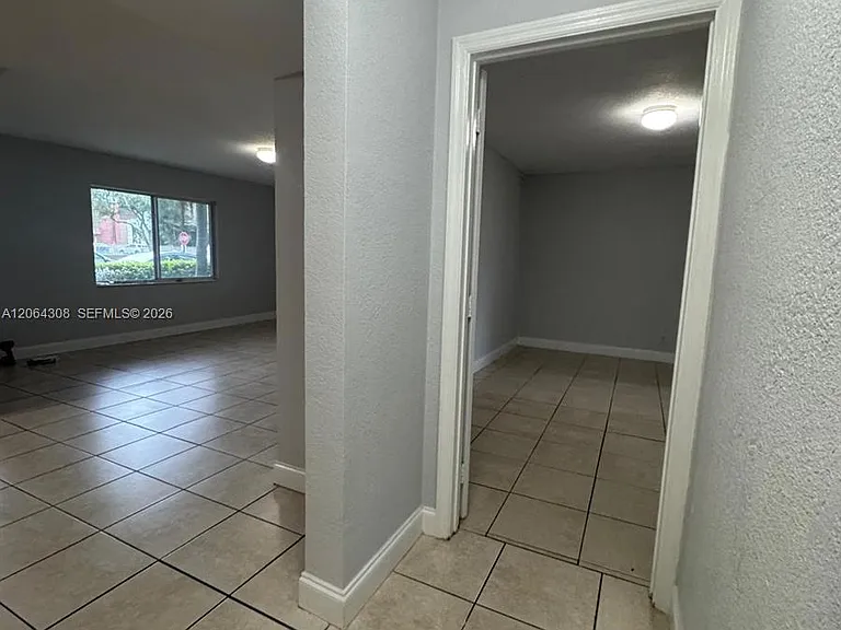 4271 NW 5th St #130 — Photo 6