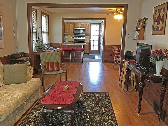 Living room to kitchen view.