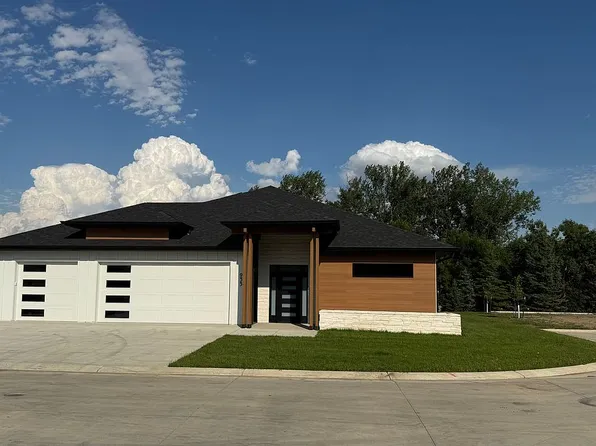 935 Nimitz Ct, City Of Bismarck, ND 58504