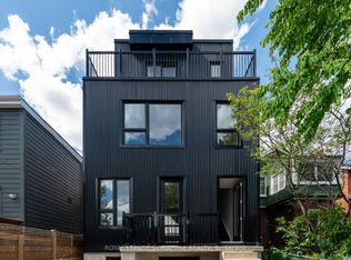 7 Earnscliffe Rd #5, Toronto, ON M6E 1J4