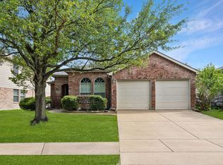 431 Sugarberry Ln, Fate, TX 75087