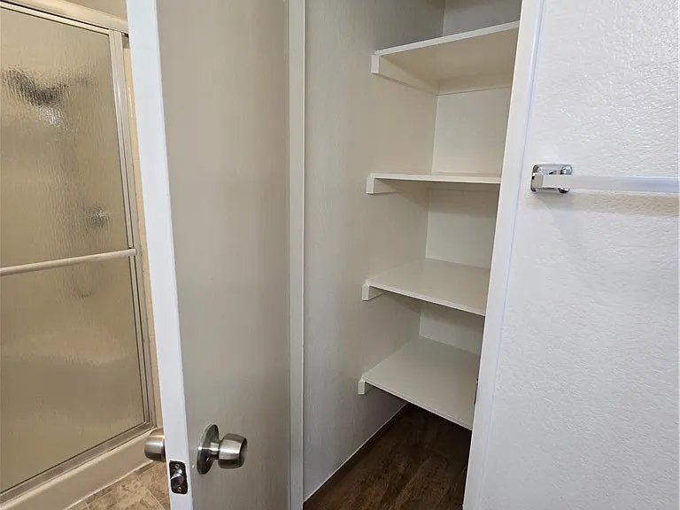 2510 Bridle Trail Ln — Photo 22