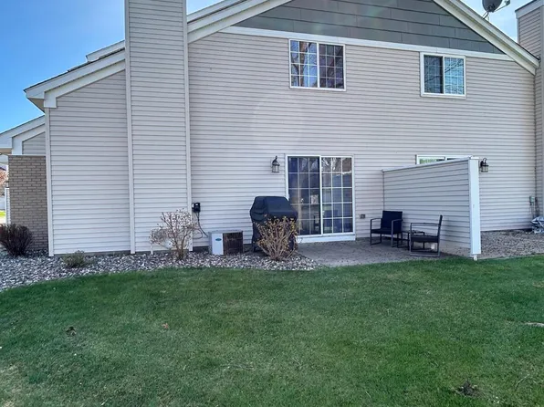 4126 Durham Ct Unit 136, Saint Paul, MN 55122