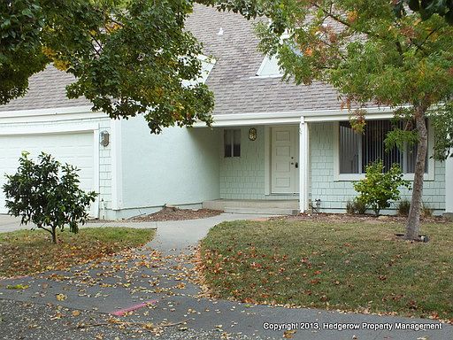 1st image of 2462 Claret St