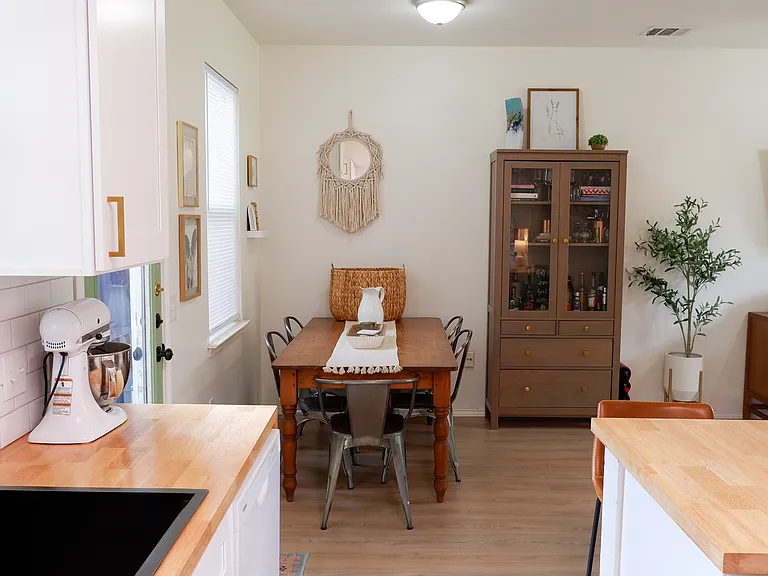 6204 Stiles Cv — Photo 15