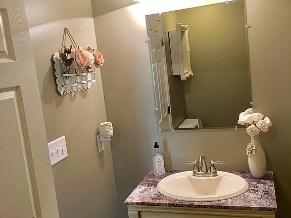 Powder room