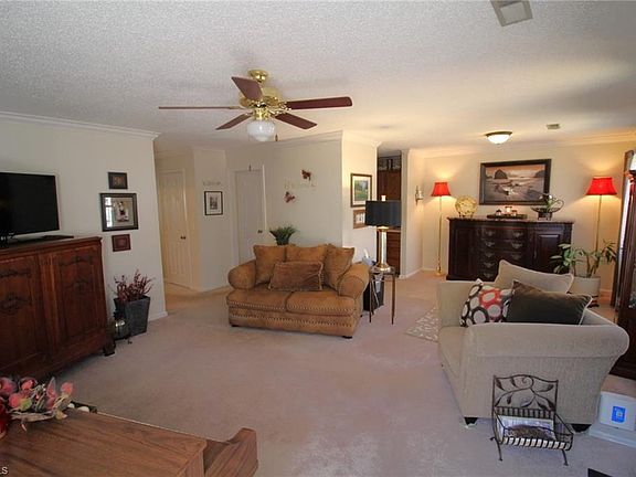 5th image of 731 Shelby Dr APT C