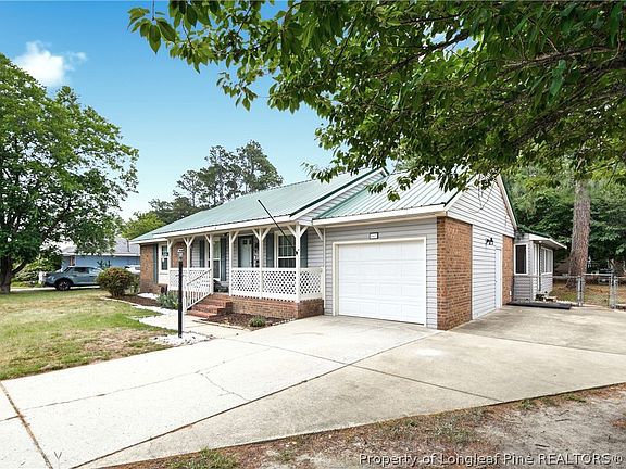 3rd image of 547 Farmview Dr