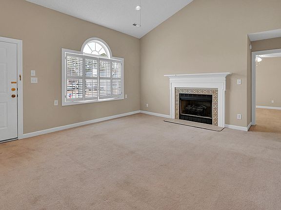 4th image of 133 Juniper Ct