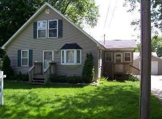 1343 Merle Ave, Burton, MI 48509