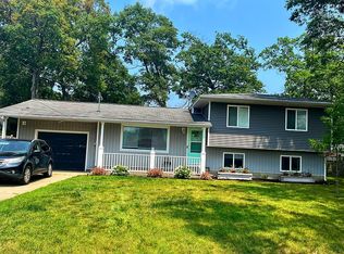 2122 Reneer Ave, Norton Shores, MI 49441