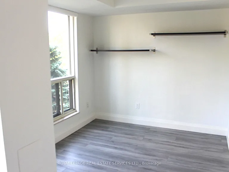 2269 Lake Shore Blvd W #307 — Photo 12
