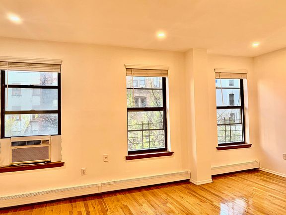 2nd image of 41 W 126th St #2A