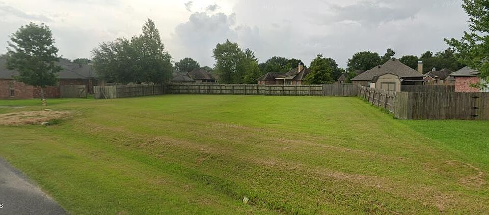 1st image of 103 Magnolia Knee Dr