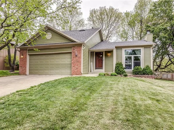 10126 W 48th St, Merriam, KS 66203